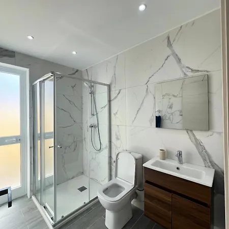 Apartment Seafront Escape Paceville Nearby 3 Naxxar