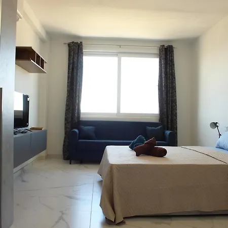 Seafront Escape Paceville Nearby 3