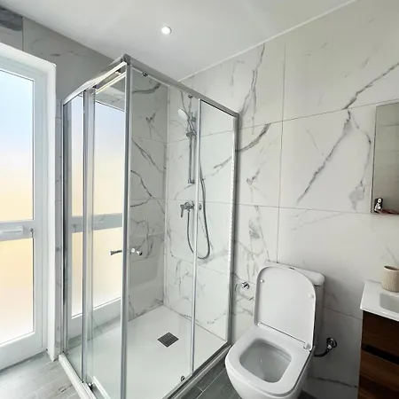 Seafront Escape Paceville Nearby 3 Naxxar